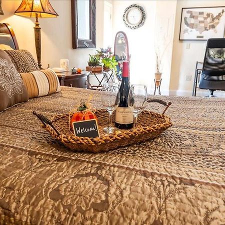 College Park-Orlando 5Star Villa Oasis - Home Away From Home - Quiet Neighborhood-Private Botanical Courtyard - Mins From Eola,Dt, Winter Park - Free Parking & Ev Plug In Екстер'єр фото